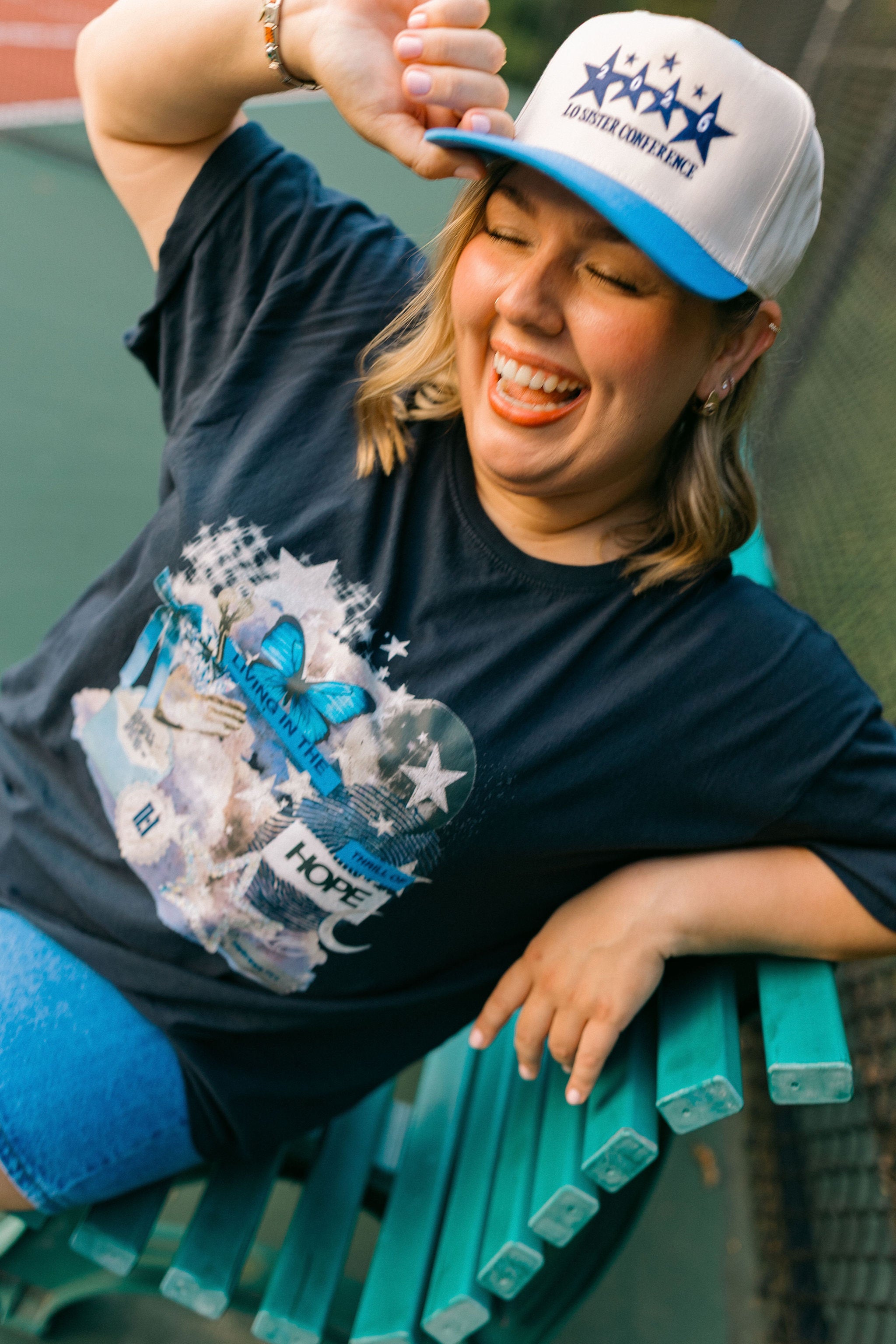 Living in Hope Graphic Onesize Tee - Navy