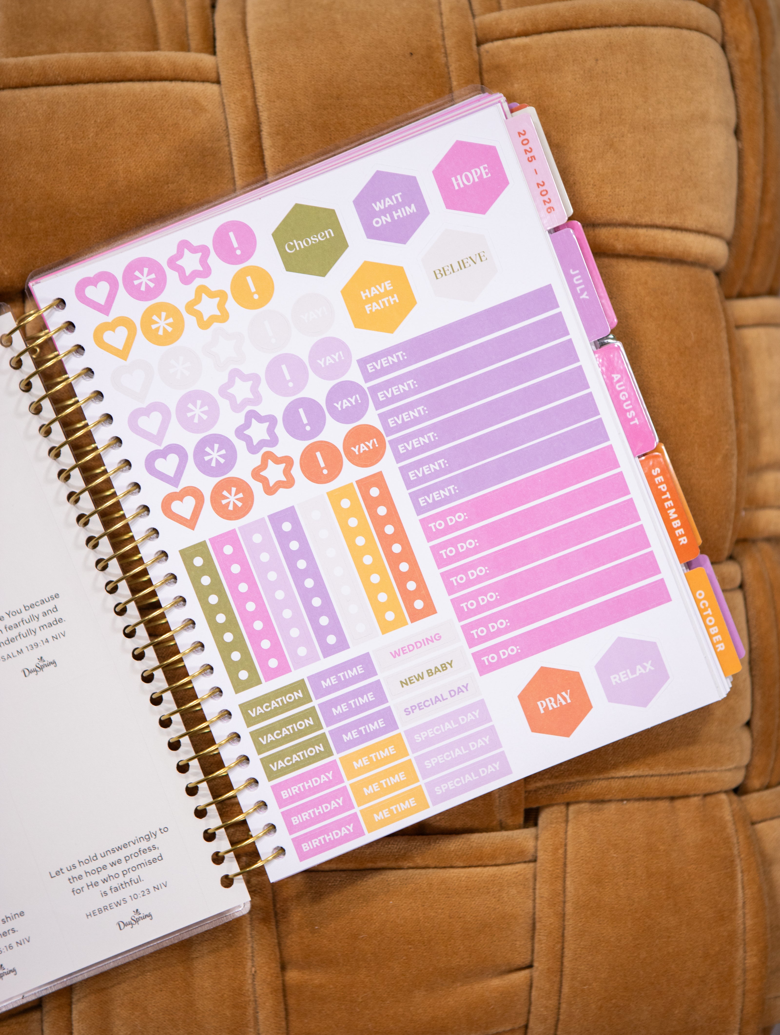 LO DaySpring Planner 2025-2026